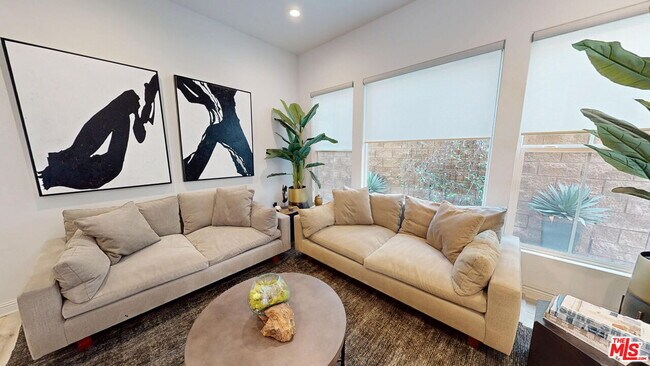 Foto del edificio - 20607 W Chestnut Cir