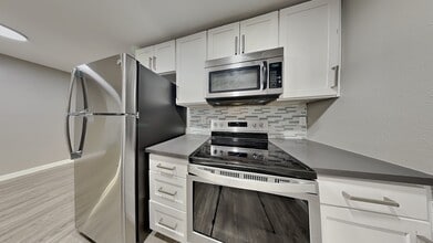 Building Photo - 1105 S Woodlawn St