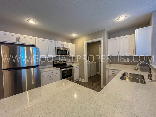 Building Photo - Move in today and pay no rent until Januar...