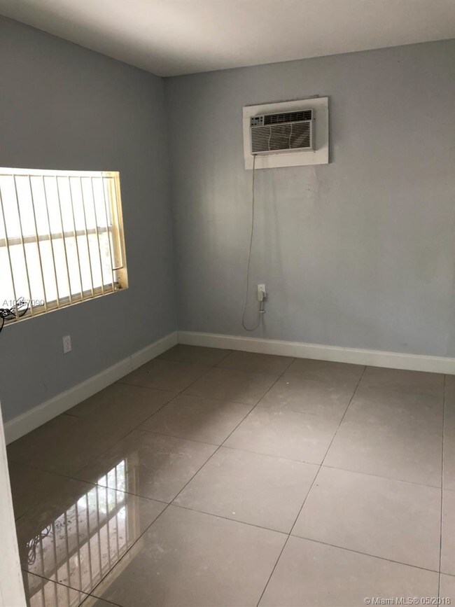 Foto del edificio - 1145 NW 28th St