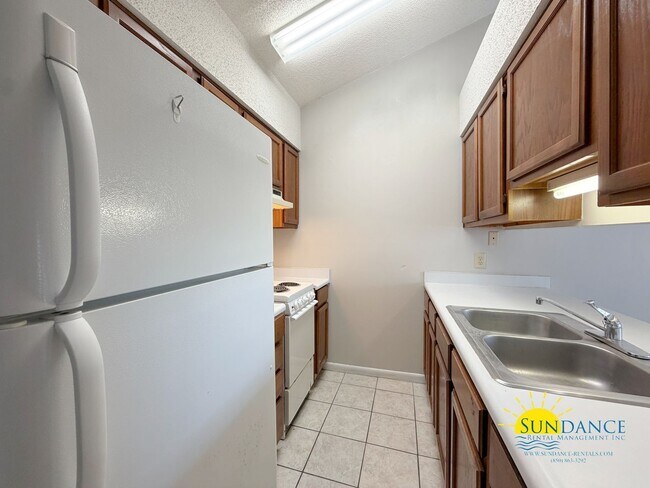 Foto del edificio - 1 Bedroom Cottage-Style Townhouse In Fort Walton Beach!