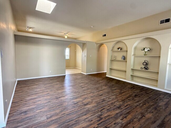 Foto del edificio - 7200 Whippoorwill Ln NE