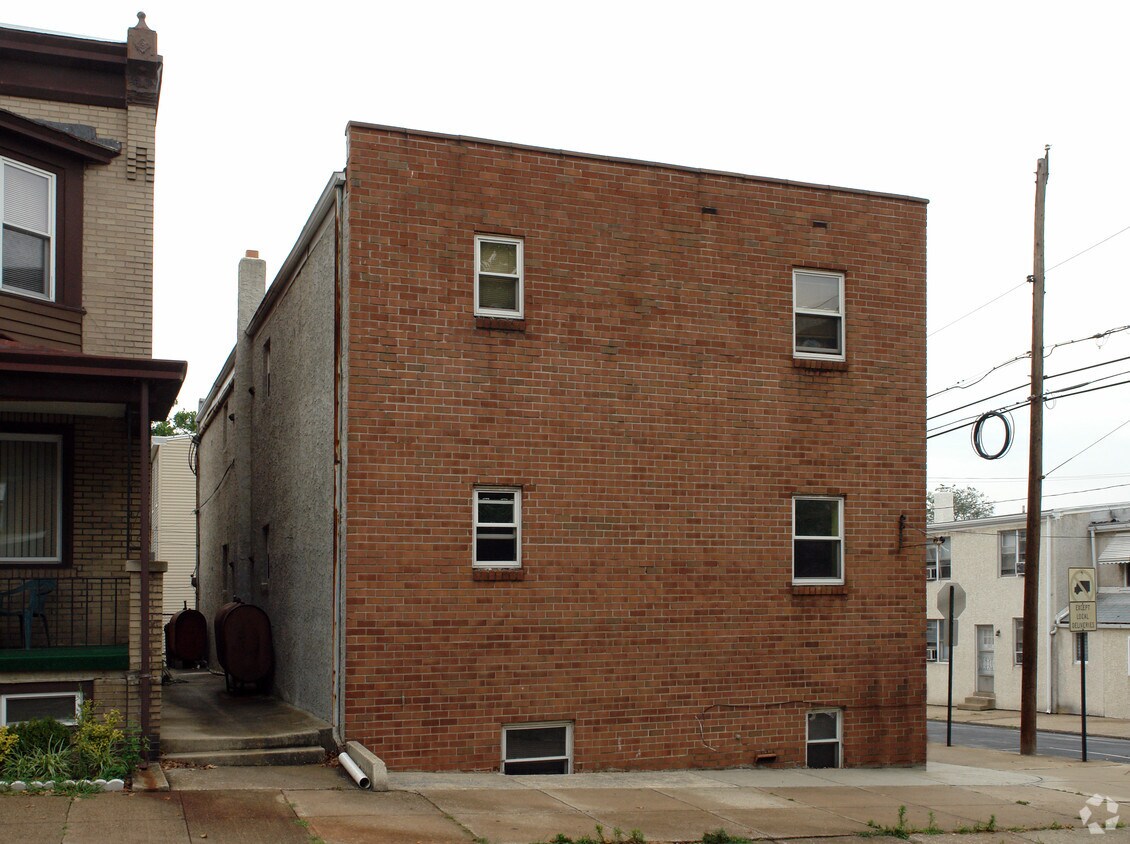 Foto del edificio - 600 Dekalb St