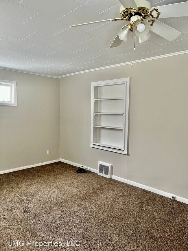 Building Photo - 3 br, 1 bath House - 264 Cloveridge Road