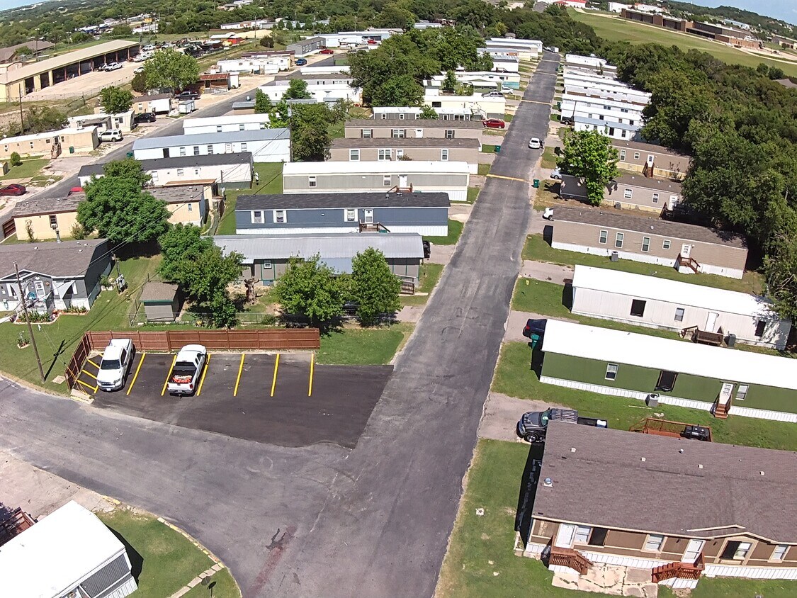 Foto principal - 305 S Amy Ln