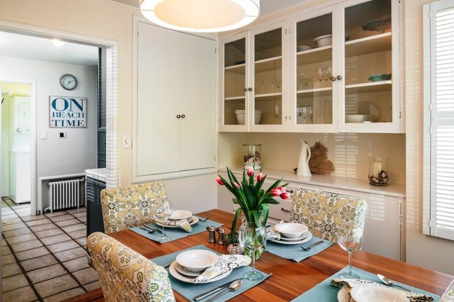 Foto del edificio - 5014 Monterey St