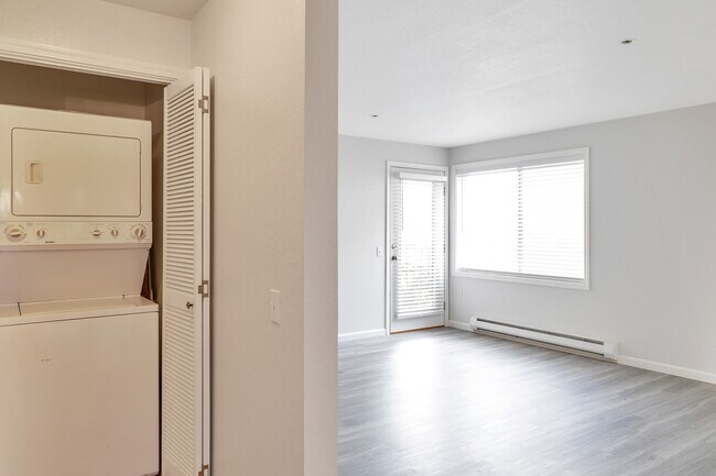 Building Photo - Carib House Unit #1
