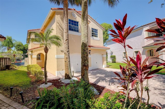 Foto del edificio - 9867 Fairway Cove Ln