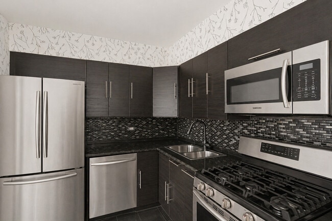 Building Photo - 1475 Rebecca Dr