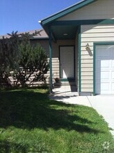 Building Photo - 501 N Hunters Way