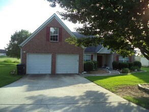 Building Photo - 3730 Golfe Links Dr
