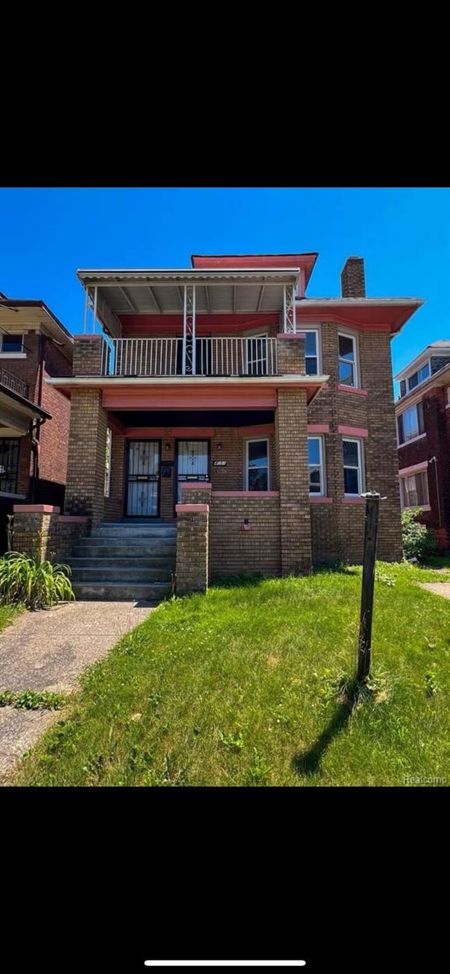 Building Photo - 4079 Pingree St