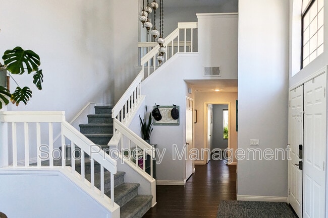 Building Photo - 24300 Jacarte Dr