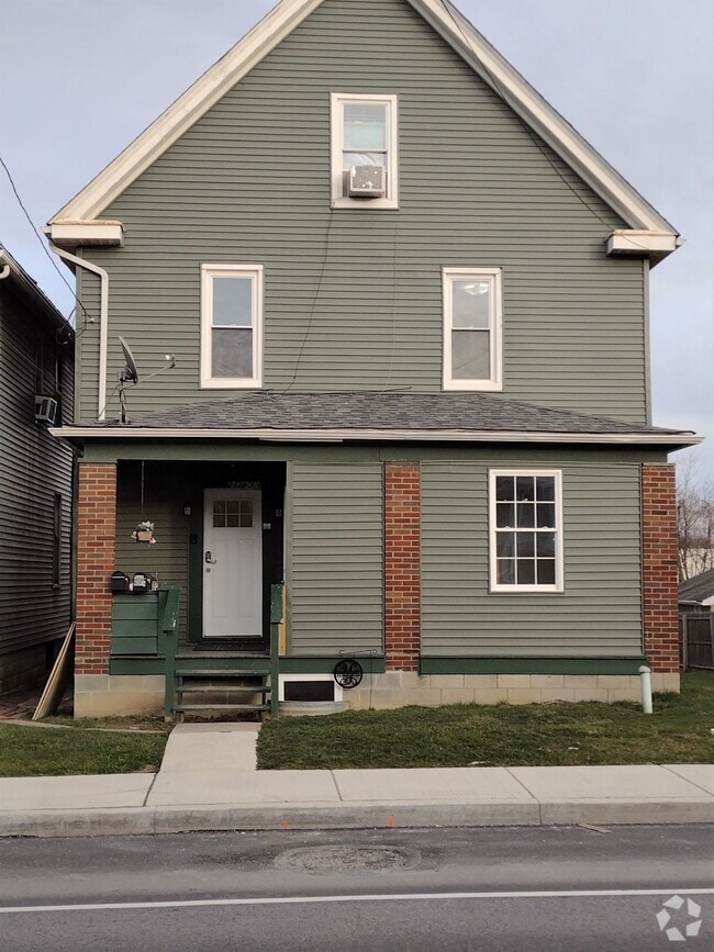 Building Photo - 212 N 3rd St