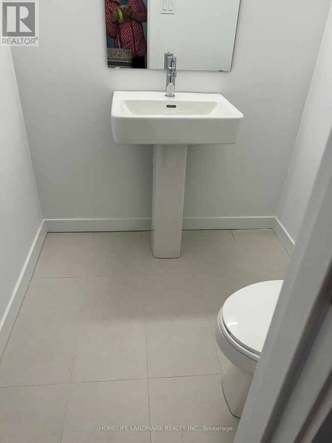 Photo du bâtiment - 117 Marydale Ave