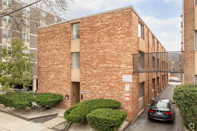 Building Photo - 1309 Spring St