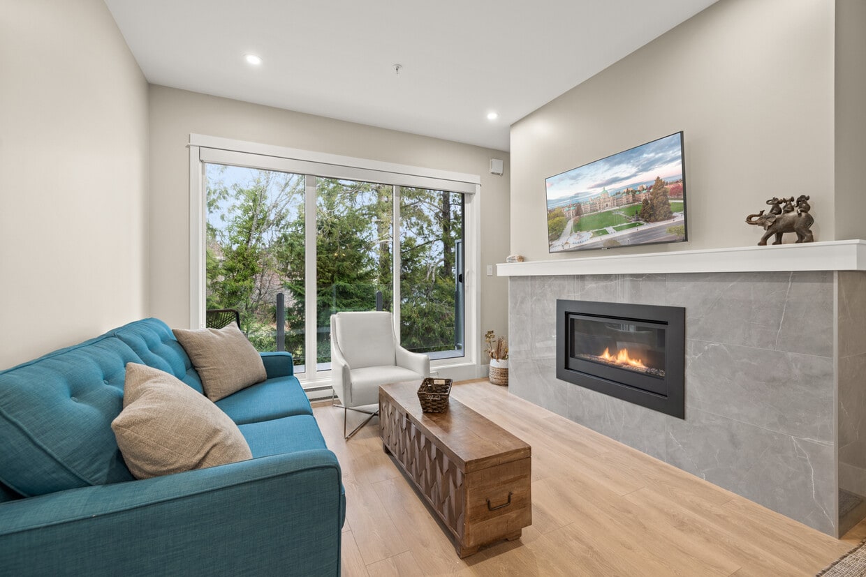 Photo principale - 1820 Maple Avenue South