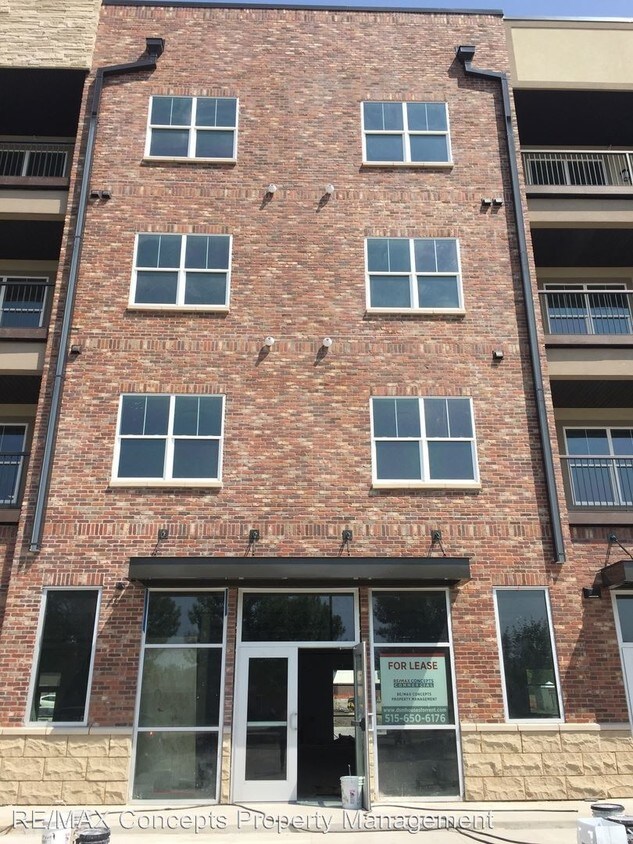 415 Center Pl, Altoona, IA 50009 Room for Rent in Altoona, IA