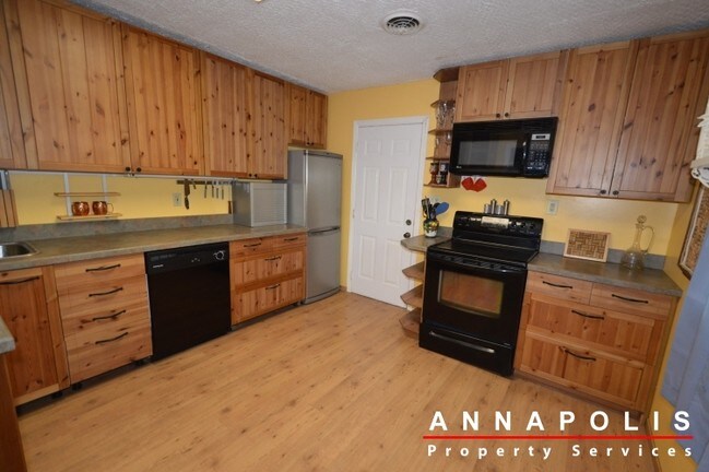 Foto del edificio - 1255 hilltop drive