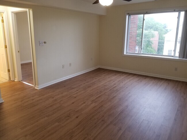 Foto del edificio - 3865 Halley Ter SE