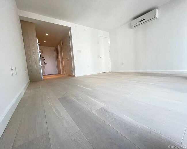 Foto del edificio - 567 Ocean Ave