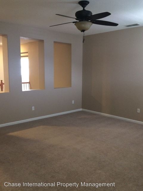 Building Photo - 2740 Beach River Dr