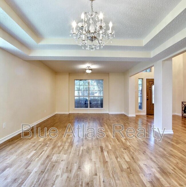 Foto del edificio - 5744 Chelmsford Trail