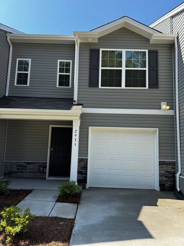 Foto principal - Brand New Townhome in North Charlotte