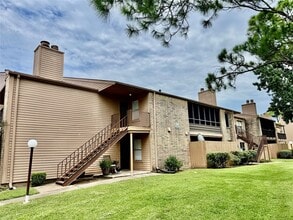 Building Photo - 10555 Turtlewood Ct
