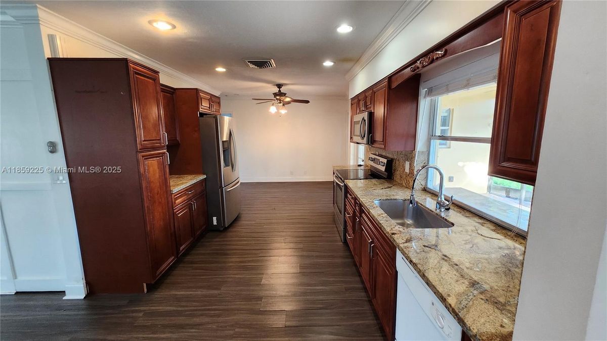 Foto principal - 3 Forest Hills Ln