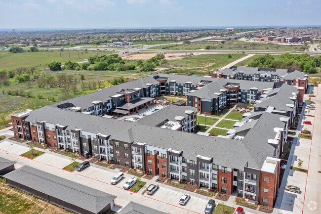 Building Photo - NorthStar Georgetown 55+ Active Adult Apartments