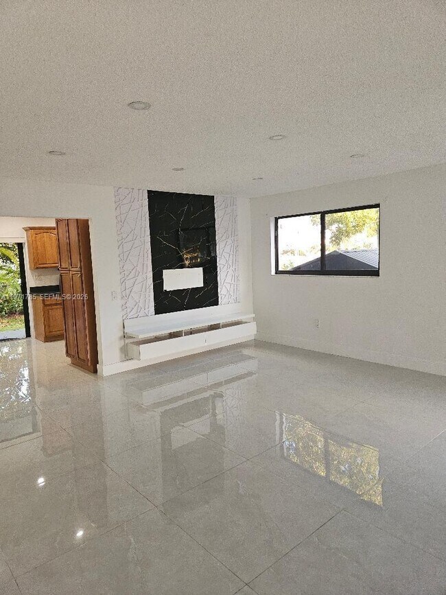 Building Photo - 20543 SW 92nd Ct