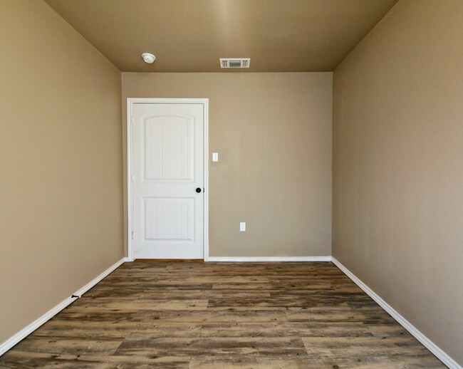 Foto del edificio - PRE-LEASE SPECIAL: Cozy 3-Bedroom, 2-Bathroom Home with Garage in East Lubbock