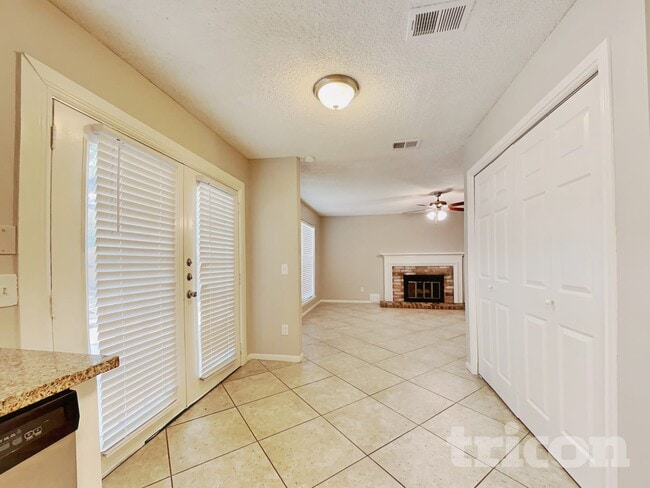 Foto del edificio - 1030 Cheyenne Meadows Dr