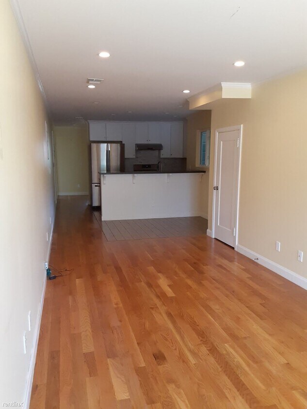 Primary Photo - 1435 25th Ave