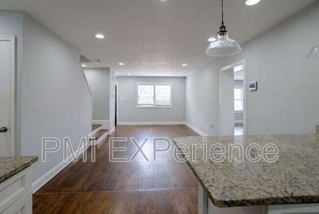 Foto del edificio - 2304 Lakewood St