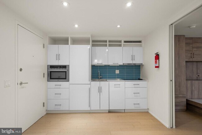 Foto del edificio - 2422 17th St NW