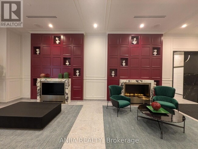 Building Photo - 180 Front St E