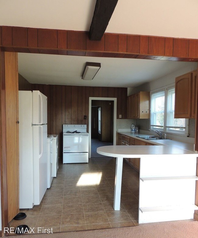 Building Photo - 2 br, 1 bath House - 3015 Samples Road