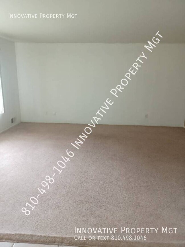 Foto del edificio - 6009 Holiday Gardens Dr