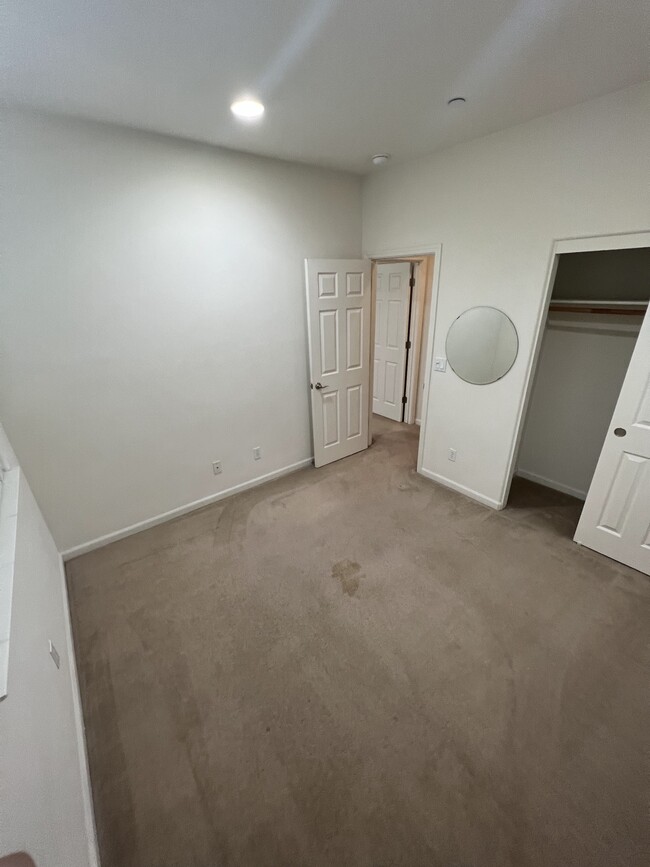 Building Photo - 840 Ternura Loop