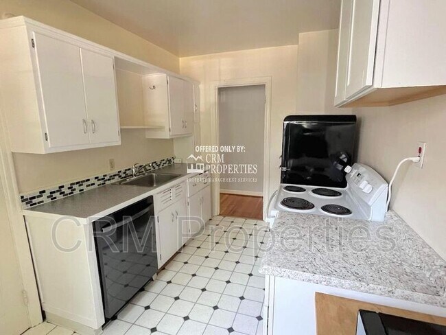Foto del edificio - 6471 N Park Ave