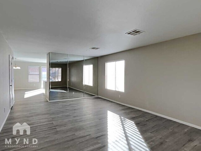 Foto del edificio - 5910 Hilmont St