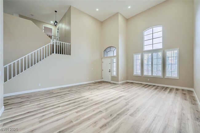 Foto del edificio - 9272 W Viking Rd