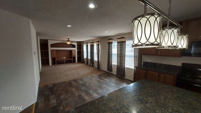 Foto del edificio - 3 br, 2 bath Mobile Home - 24489 Edwin Dr
