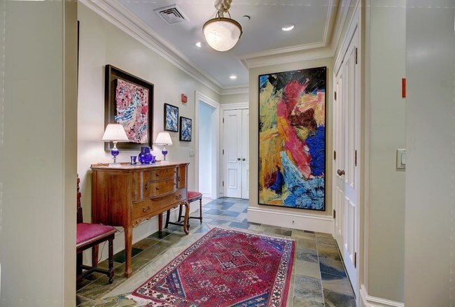 Building Photo - Exclusive Penthouse Apartment
