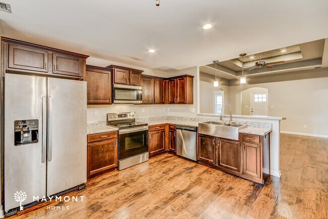 Foto del edificio - 16388 Pottery Ln