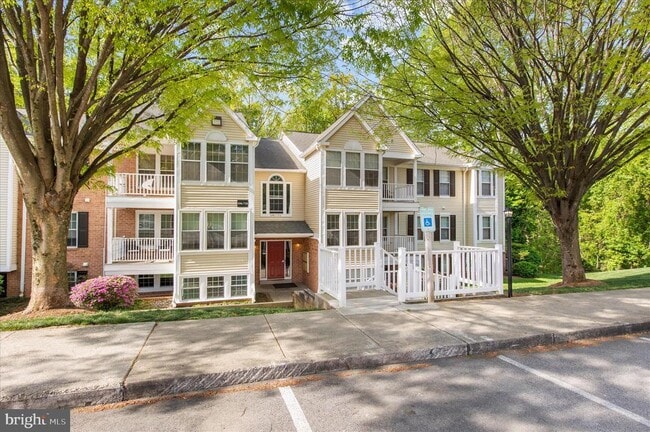 Building Photo - 696 Southern Hills Dr