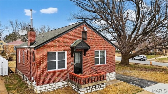 Building Photo - 3815 Bayless Ave