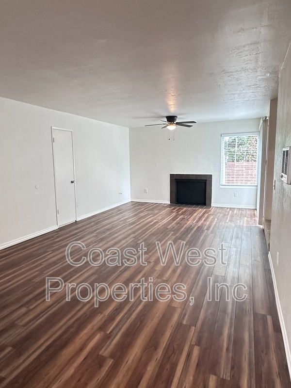 Building Photo - 2119 Garnet Ave